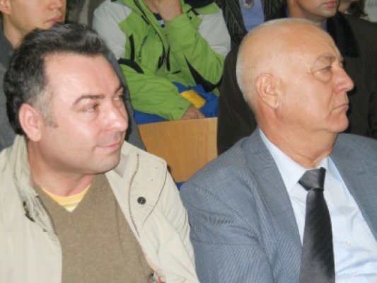Rompetrol a amenajat primul teren de sport pentru elevii din Năvodari. Vezi foto + video